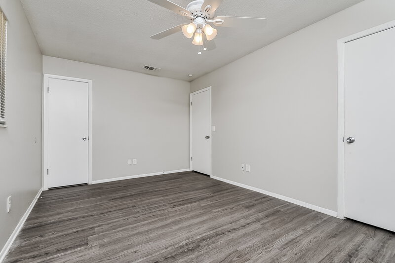 1,810/Mo, 5927 Stokes Rd Lakeland, FL 33812 Main Bedroom View 2