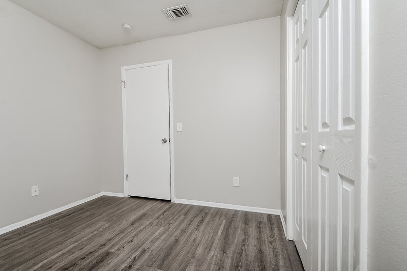 1,810/Mo, 5927 Stokes Rd Lakeland, FL 33812 Bedroom View 4