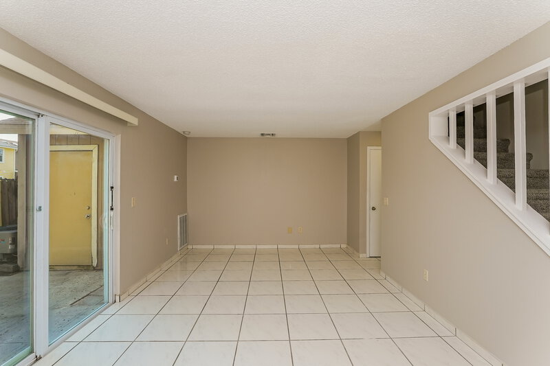 1,820/Mo, 14019 Village Terrace Dr Tampa, FL 33624 Living Room View 6
