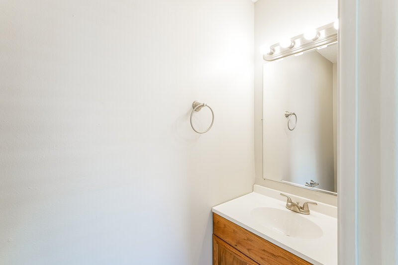 1,820/Mo, 14019 Village Terrace Dr Tampa, FL 33624 Powder Room View