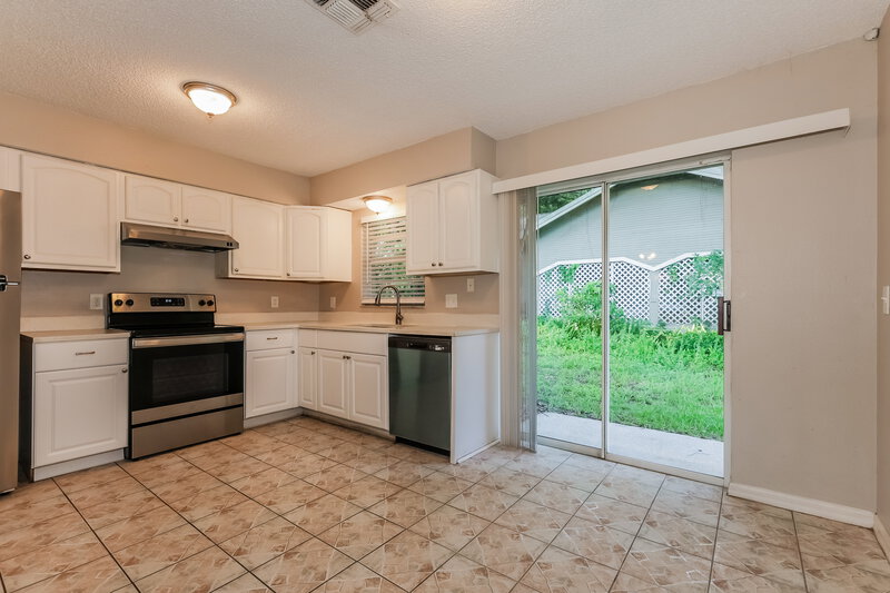 1,660/Mo, 37340 Carter Ave Dade City, FL 33523 Dining Room View