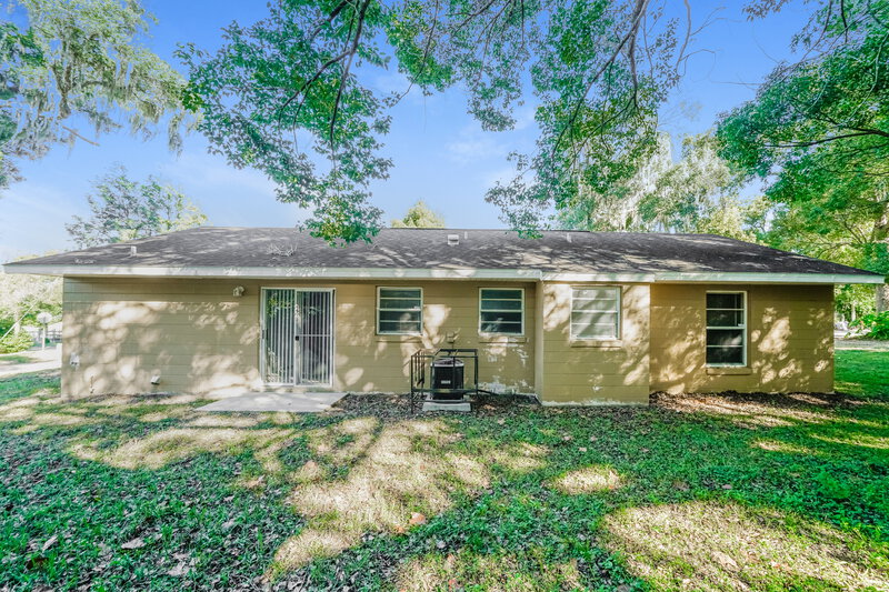2,720/Mo, 37340 Carter Ave Dade City, FL 33523 Rear View