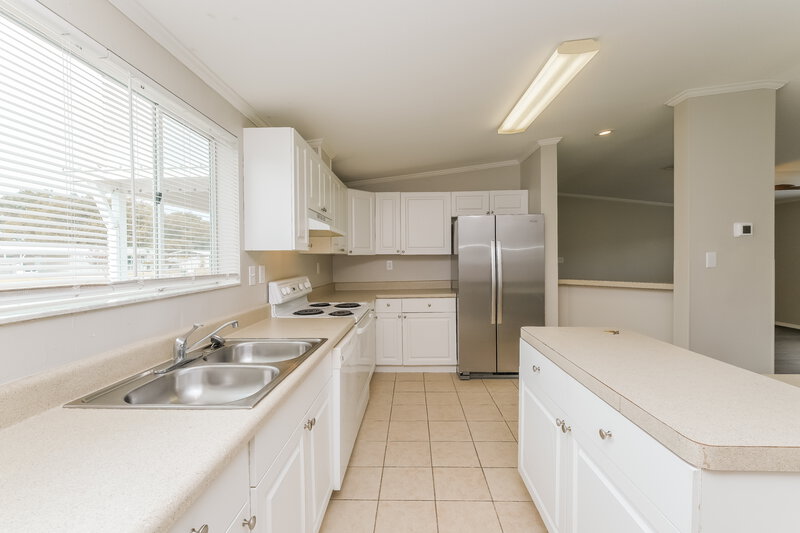 3,620/Mo, 33839 Coddle Ct Wesley Chapel, FL 33543 Kitchen View