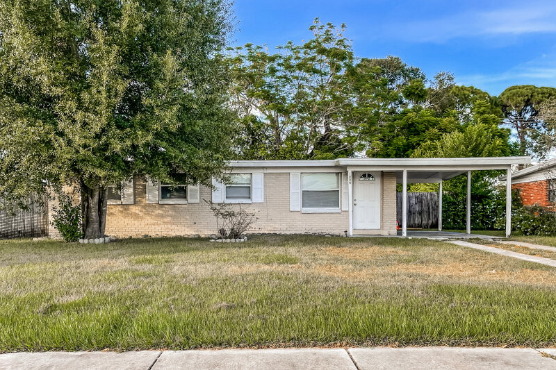 2,610/Mo, 6805 W Paris St Tampa, FL 33634 External View