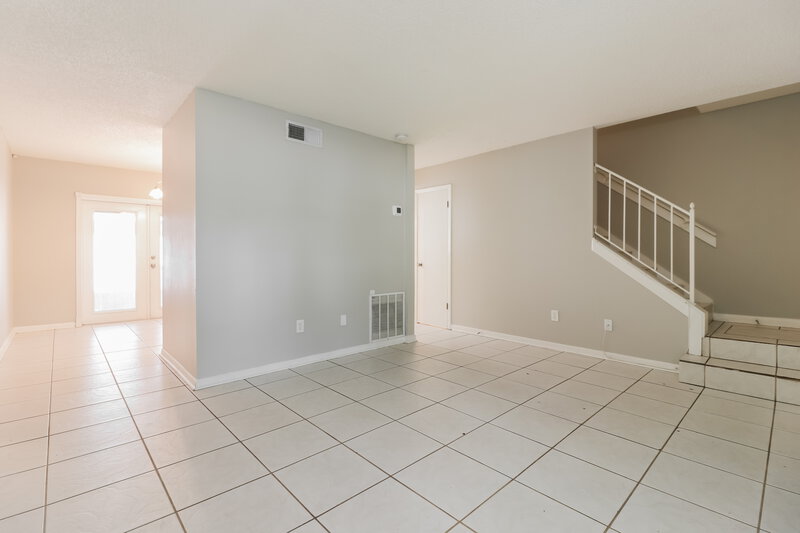 1,910/Mo, 7640 Woodbridge Blvd Tampa, FL 33615 Misc View 3