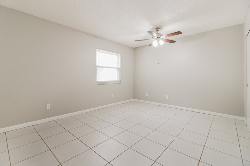 1,875/Mo, 7640 WOODBRIDGE BLVD Tampa, FL 33615 Main Bedroom View