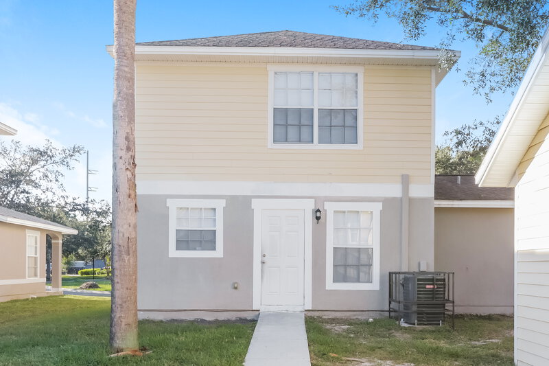 2,235/Mo, 2408 E 31St Ave Tampa, FL 33610 Rear View