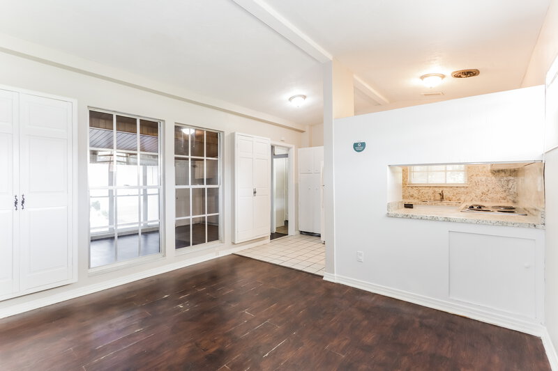3,160/Mo, 605 W River Dr Temple Terrace, FL 33617 Dining Room View