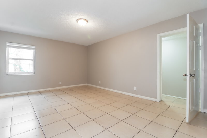 1,850/Mo, 3207 E 24Th Ave Tampa, FL 33605 Main Bedroom View