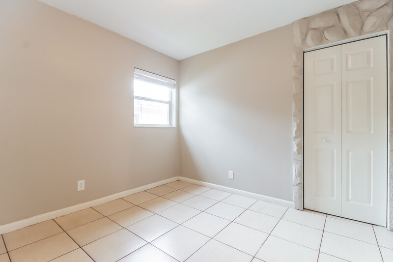 1,850/Mo, 3207 E 24Th Ave Tampa, FL 33605 Bedroom View 2