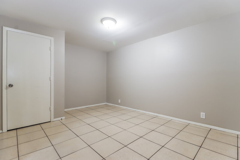 1,850/Mo, 3207 E 24Th Ave Tampa, FL 33605 Bedroom View 3