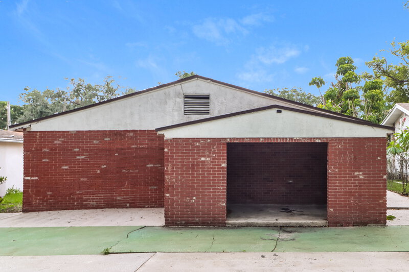1,850/Mo, 3207 E 24Th Ave Tampa, FL 33605 Rear View