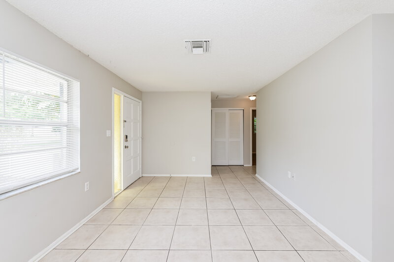 2,595/Mo, 109 COUNTRY VILLAS DR Safety Harbor, FL 34695 Living Room View 2