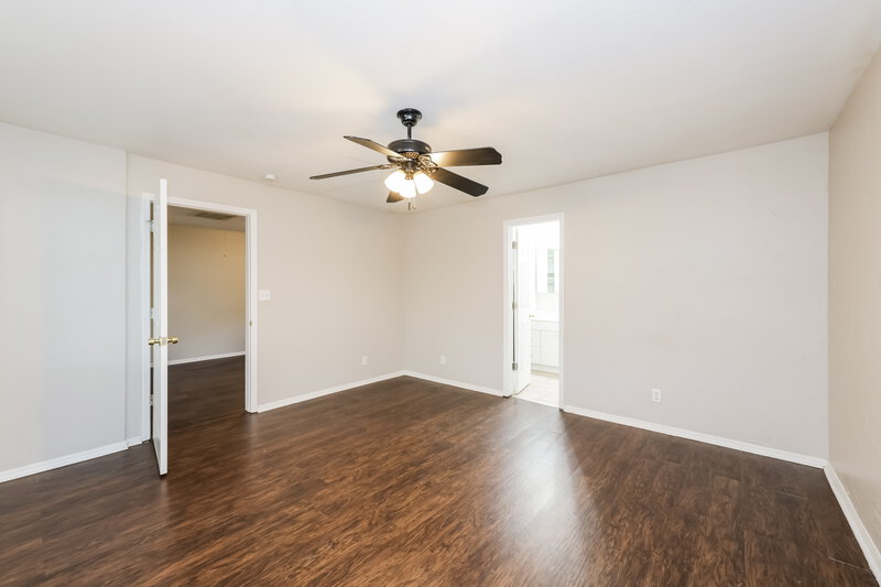 2,595/Mo, 109 COUNTRY VILLAS DR Safety Harbor, FL 34695 Main Bedroom View 2