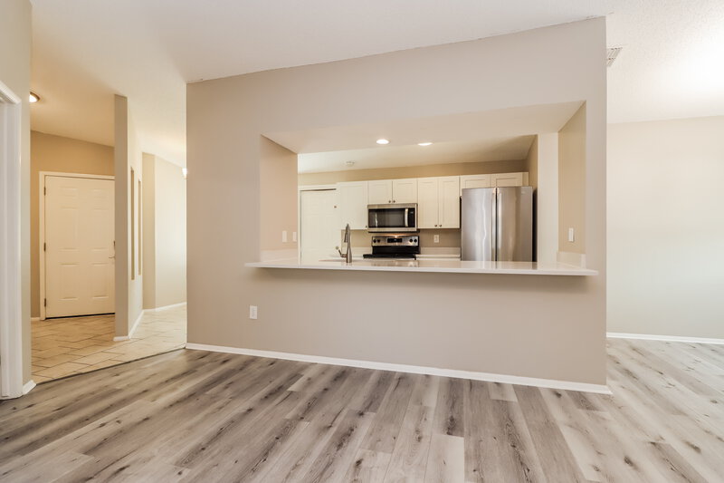 2,295/Mo, 633 Timber Bay Cir W Oldsmar, FL 34677 Living Room View 2