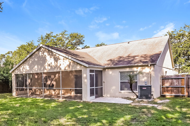 2,240/Mo, 10608 Walker Vista Dr Riverview, FL 33578 Rear View