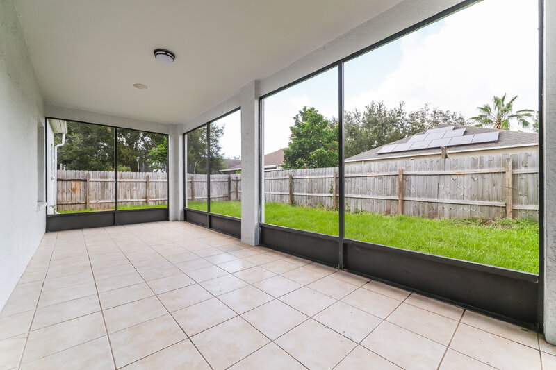 2,095/Mo, 13417 Silvercreek Dr Riverview, FL 33579 Sun Room View