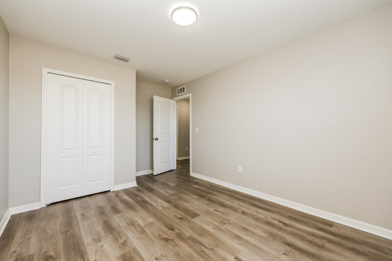 2,055/Mo, 12123 Barnsley Reserve Pl Gibsonton, FL 33534 Bedroom View 2