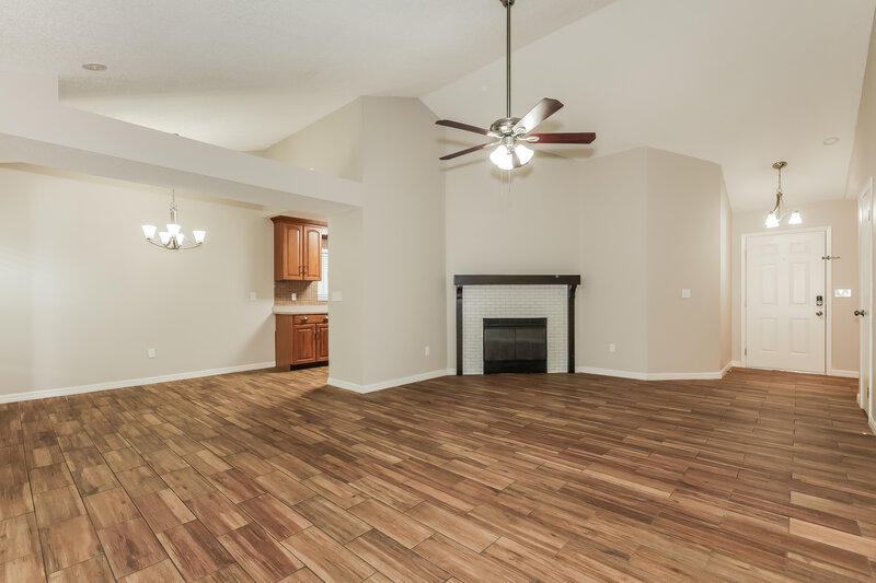 2,200/Mo, 1111 Tuxford Dr Brandon, FL 33511 Living Room View