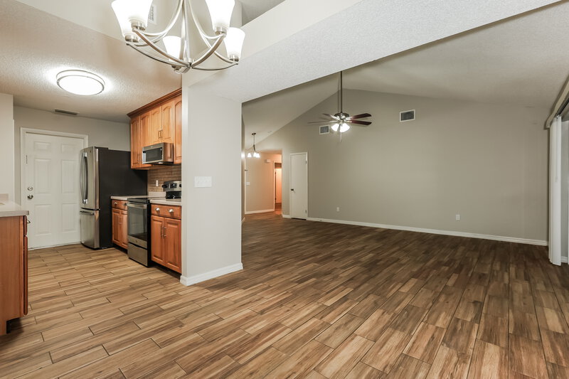 2,200/Mo, 1111 Tuxford Dr Brandon, FL 33511 Dining Room View