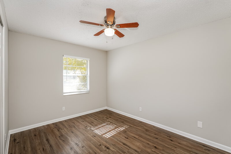 1,965/Mo, 607 Rollingwood Ln Valrico, FL 33594 Bedroom View 2