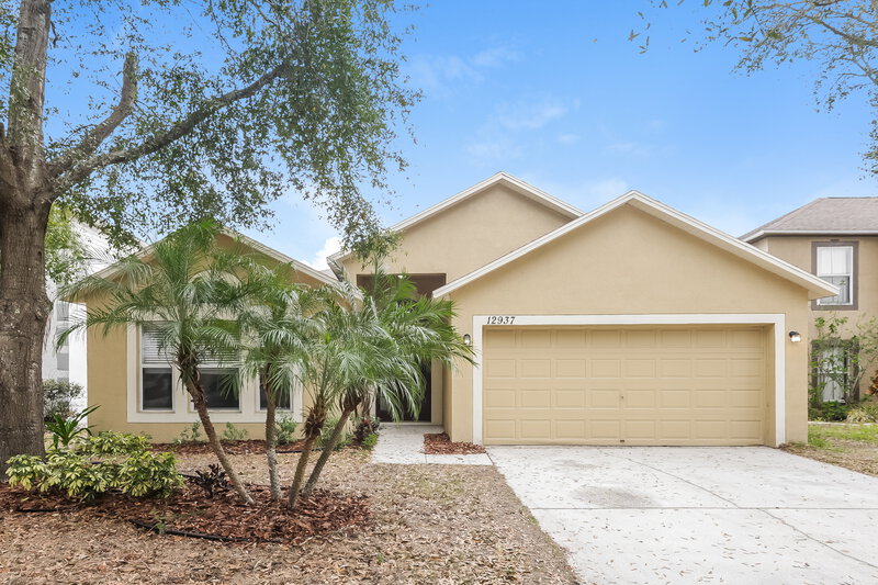 2,175/Mo, 12937 Lake Vista Dr Gibsonton, FL 33534 External View