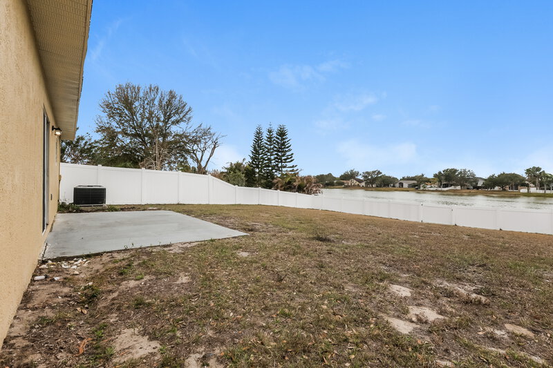 2,175/Mo, 12937 Lake Vista Dr Gibsonton, FL 33534 Rear View 2