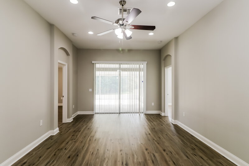 2,615/Mo, 4021 Waterville Ave Wesley Chapel, FL 33543 Living Room View