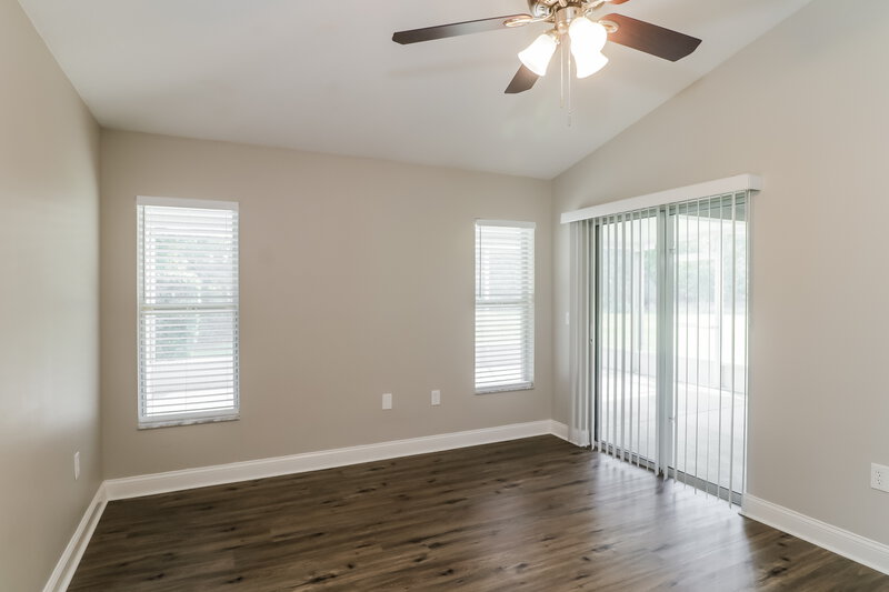 2,615/Mo, 4021 Waterville Ave Wesley Chapel, FL 33543 Main Bedroom View