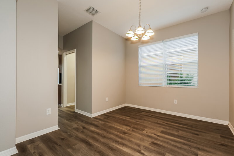 2,125/Mo, 906 Windton Oak Dr Ruskin, FL 33570 Dining Room View