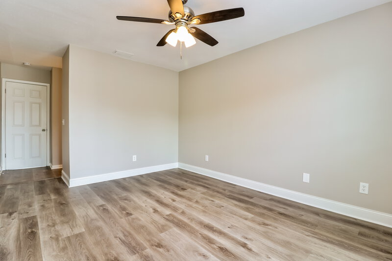 2,375/Mo, 6828 Swain Ave Tampa, FL 33625 Main Bedroom View 2