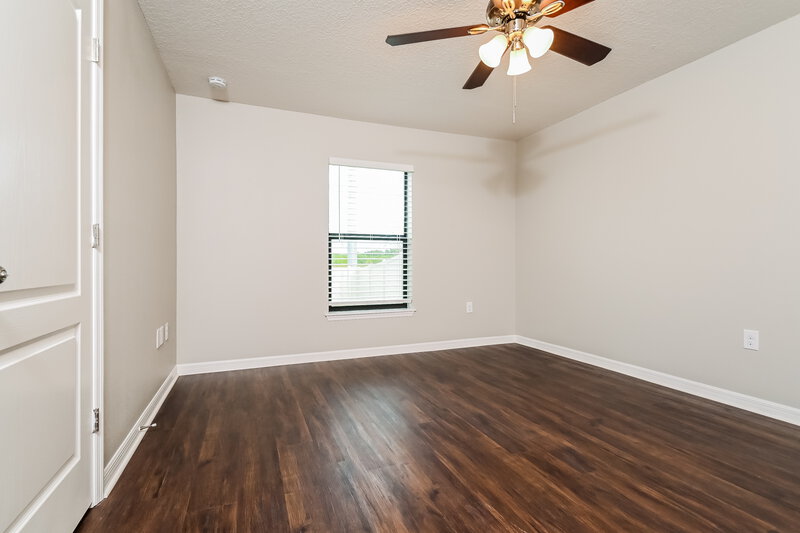 3,350/Mo, 720 Chatham Walk Dr Ruskin, FL 33570 Main Bedroom View