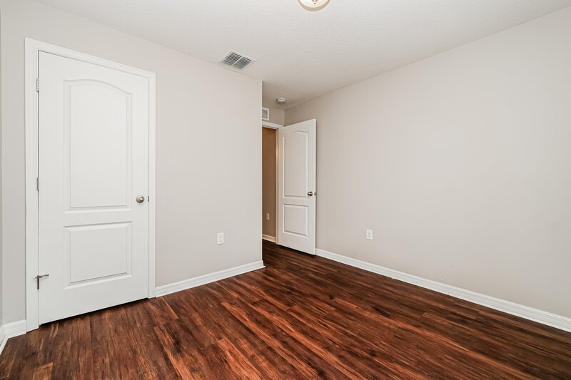 1,985/Mo, 720 Chatham Walk Dr Ruskin, FL 33570 Bedroom View