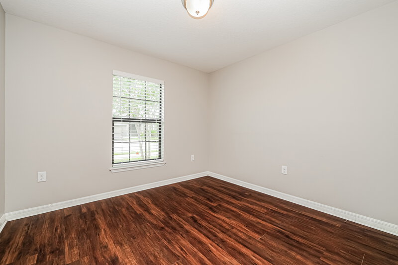 1,985/Mo, 720 Chatham Walk Dr Ruskin, FL 33570 Bedroom View 4
