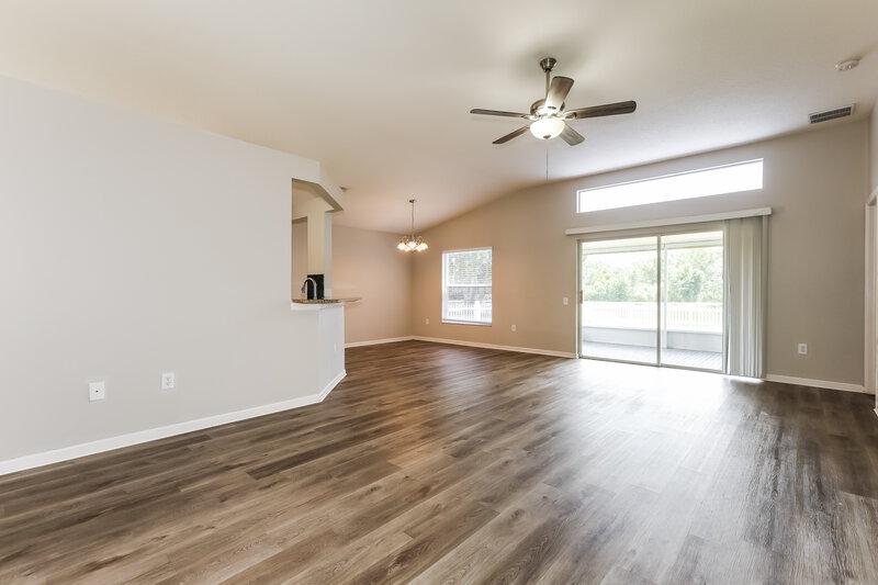 2,305/Mo, 1106 Summer Breeze Dr Brandon, FL 33511 Living Room View 2