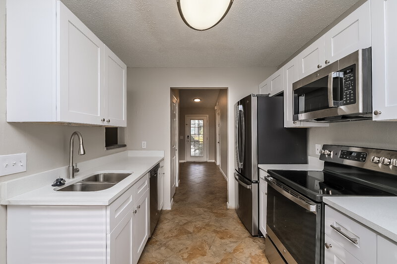 1,945/Mo, 10950 Kenmore Dr New Port Richey, FL 34654 Kitchen View