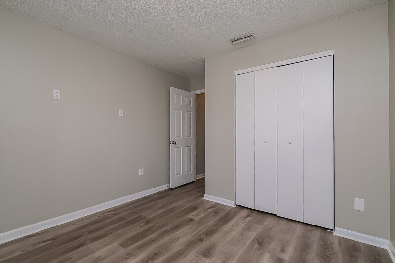 1,945/Mo, 10950 Kenmore Dr New Port Richey, FL 34654 Bedroom View 4