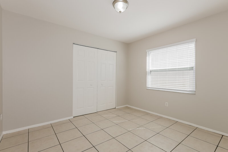 2,140/Mo, 908 Pine Ridge Cir E Brandon, FL 33511 Bedroom View