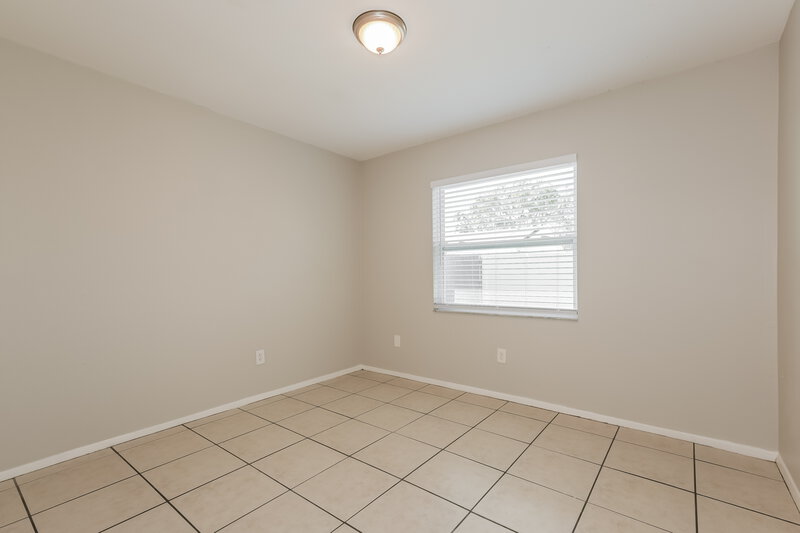 2,140/Mo, 908 Pine Ridge Cir E Brandon, FL 33511 Bedroom View 2