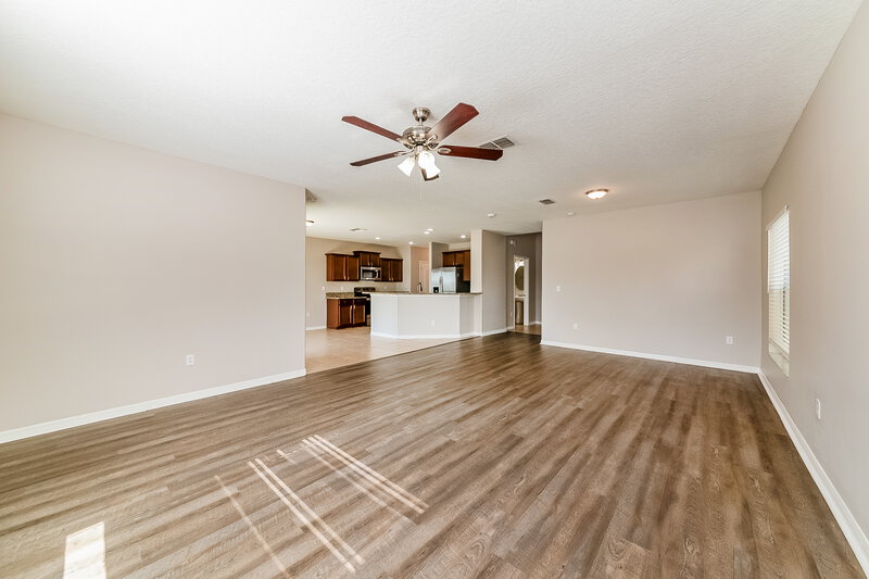 2,085/Mo, 1004 Seminole Sky Dr Ruskin, FL 33570 Living Room View 2
