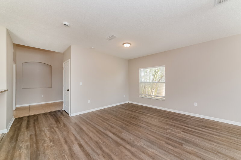 2,085/Mo, 1004 Seminole Sky Dr Ruskin, FL 33570 Dining Room View