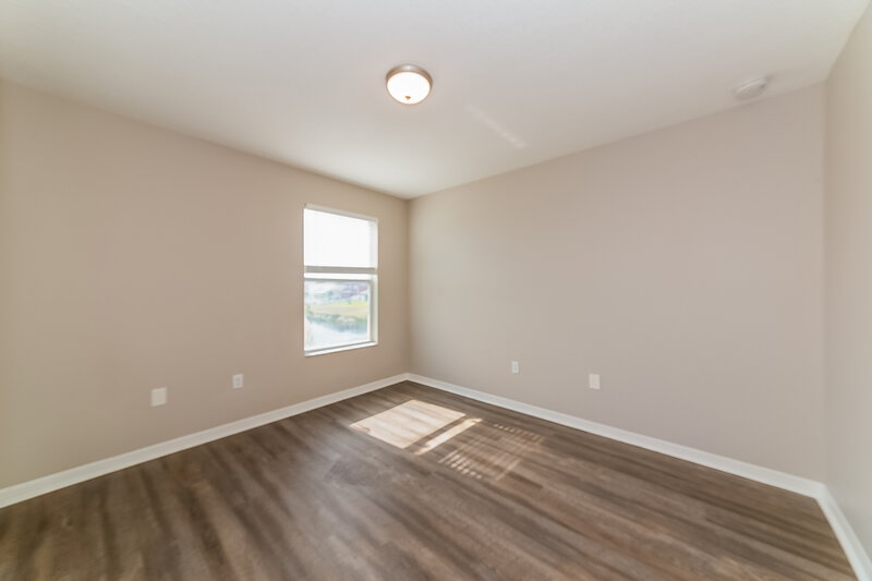 2,085/Mo, 1004 Seminole Sky Dr Ruskin, FL 33570 Bedroom View 2