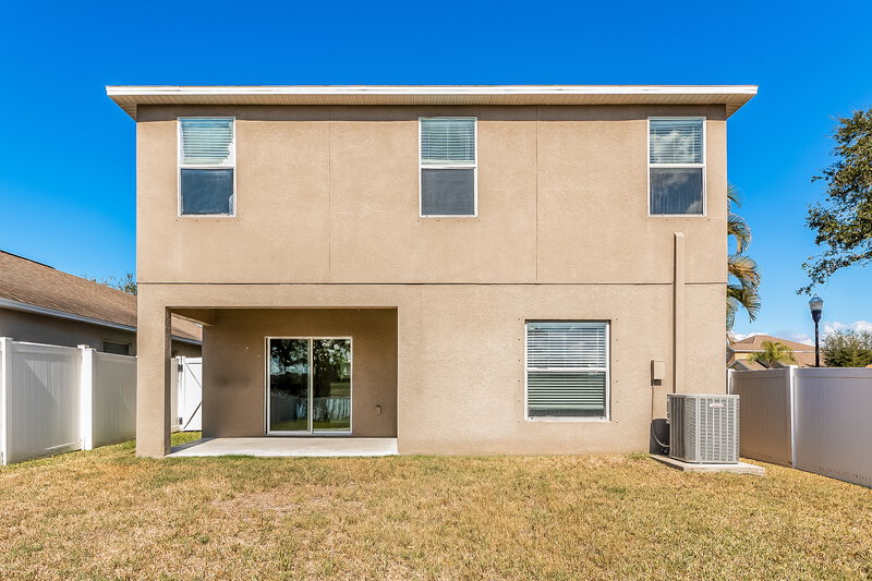 2,085/Mo, 1004 Seminole Sky Dr Ruskin, FL 33570 Rear View