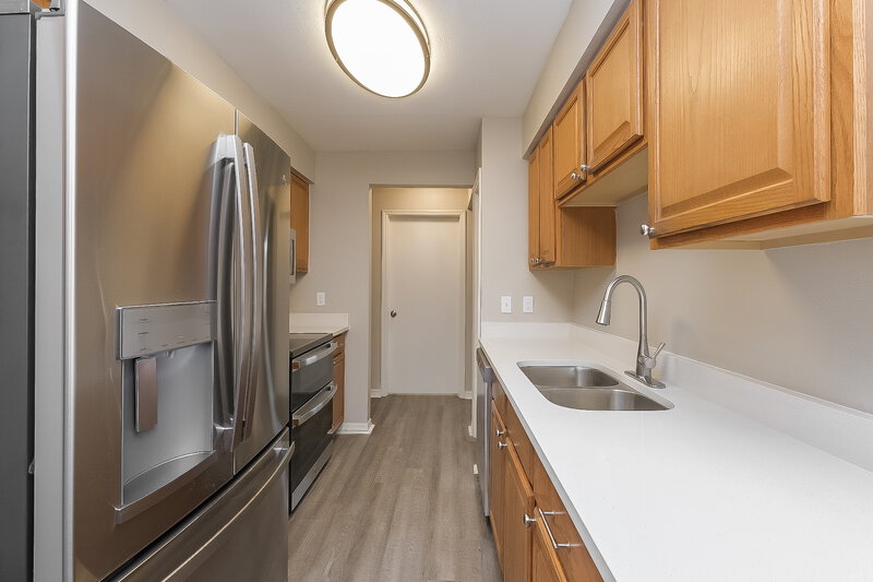2,225/Mo, 4360 Grandwood Ln New Port Richey, FL 34653 Kitchen View