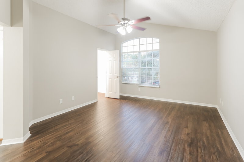 2,575/Mo, 2306 Needham Dr Valrico, FL 33596 Main Bedroom View 2