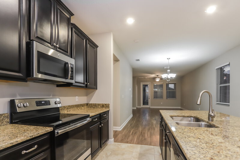 2,165/Mo, 9943 Ivory Dr Ruskin, FL 33573 Kitchen View 2