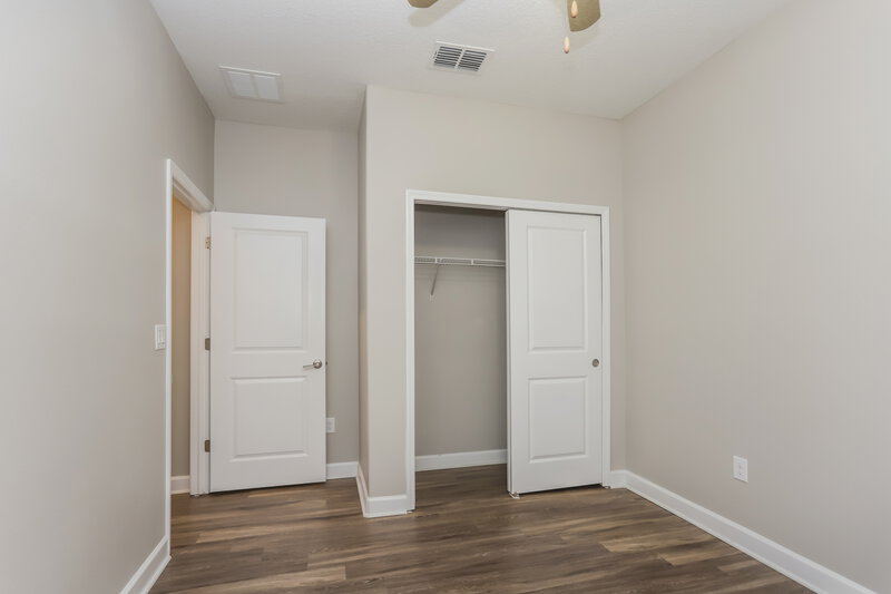 2,165/Mo, 9943 Ivory Dr Ruskin, FL 33573 Bedroom View 4