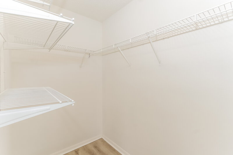 2,405/Mo, 19009 Weatherstone Dr Tampa, FL 33647 Amenities View