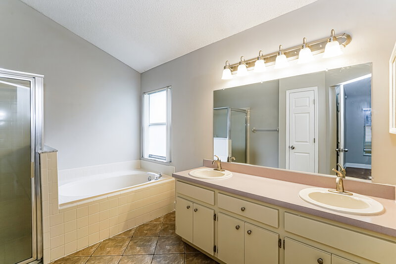 4,150/Mo, 7716 Marbella Creek Ave Tampa, FL 33615 Misc View 10