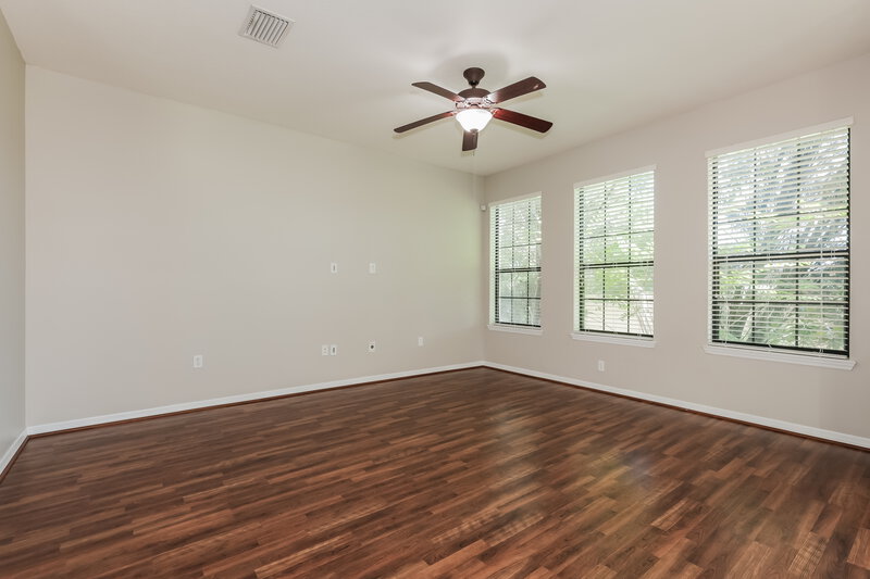 1,935/Mo, 5511 Kinglethill Dr Lithia, FL 33547 Living Room View 2
